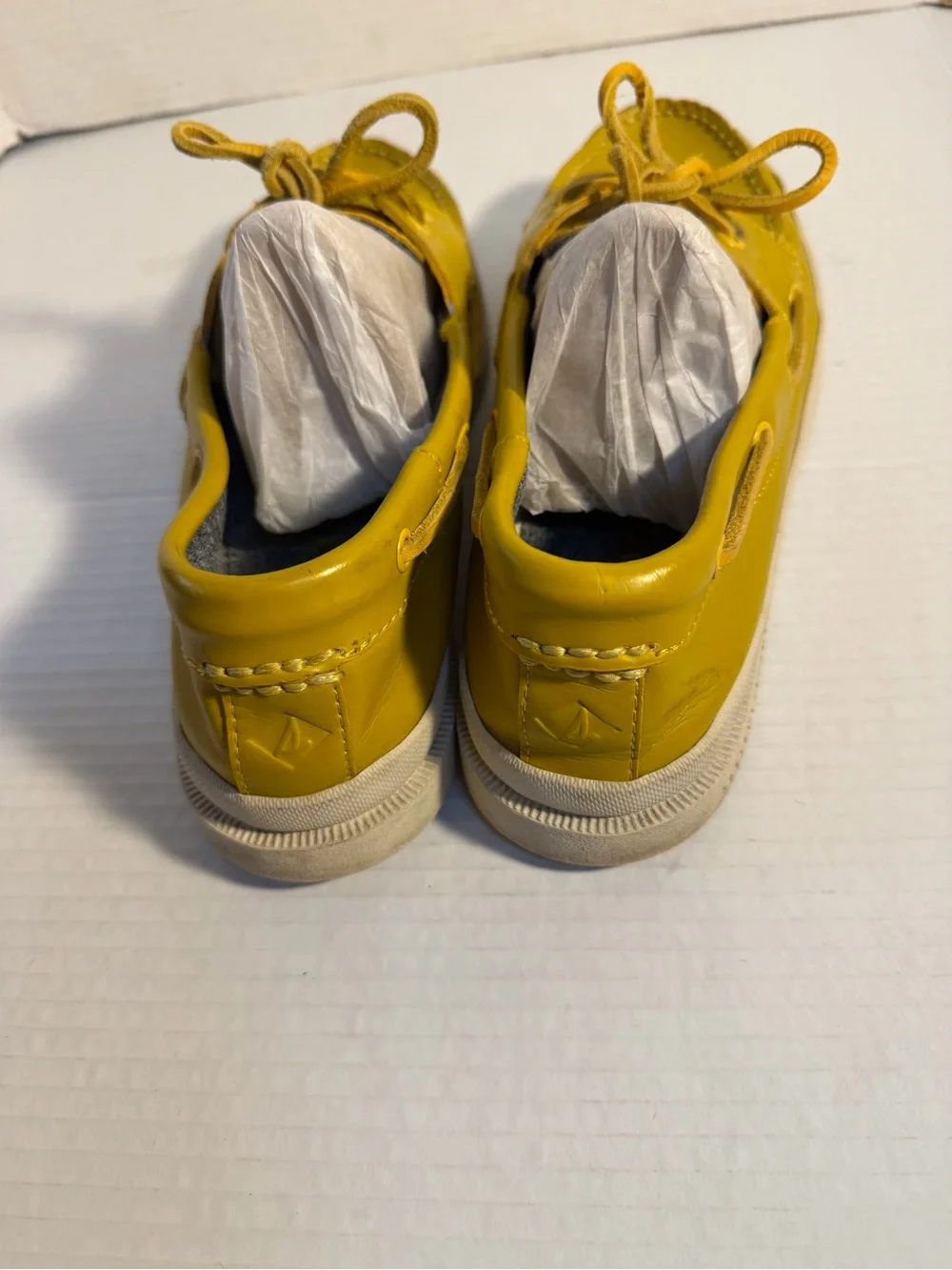 Sperry Men's Yellow Leather Upper Rawhide Laces Boat Shoes 10